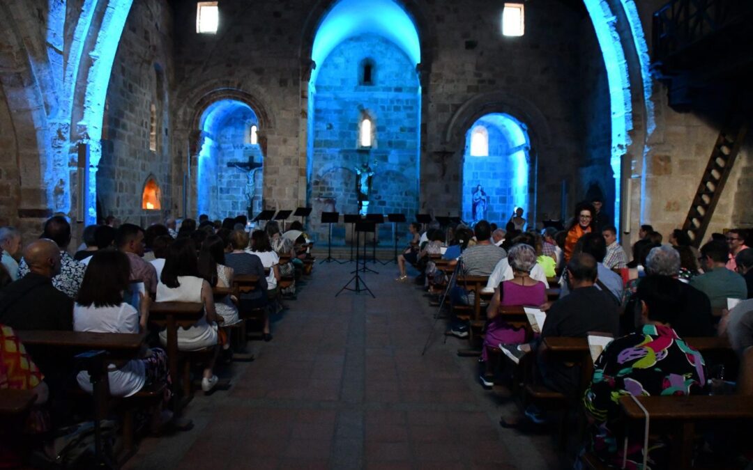 Lleno absoluto en el concierto de Capella Ocellum Duri a favor de la restauración de La Magdalena