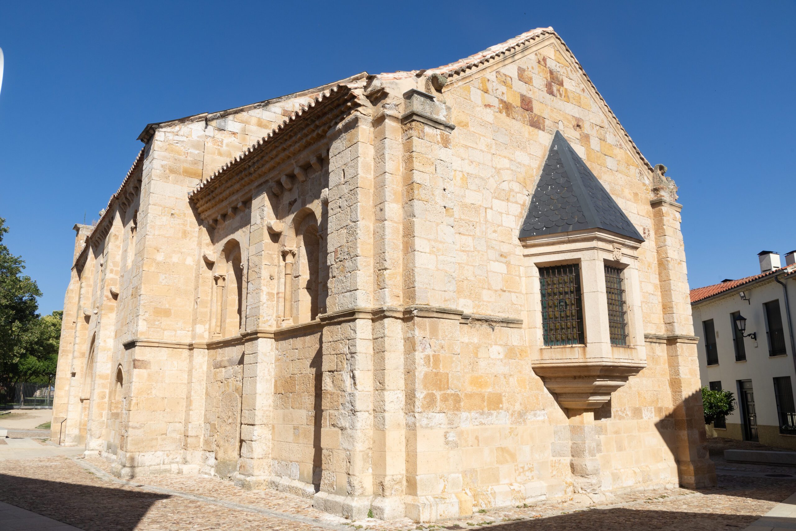 La Milla Románica 9 Iglesia El Carmen de San Isidoro, La Milla Románica