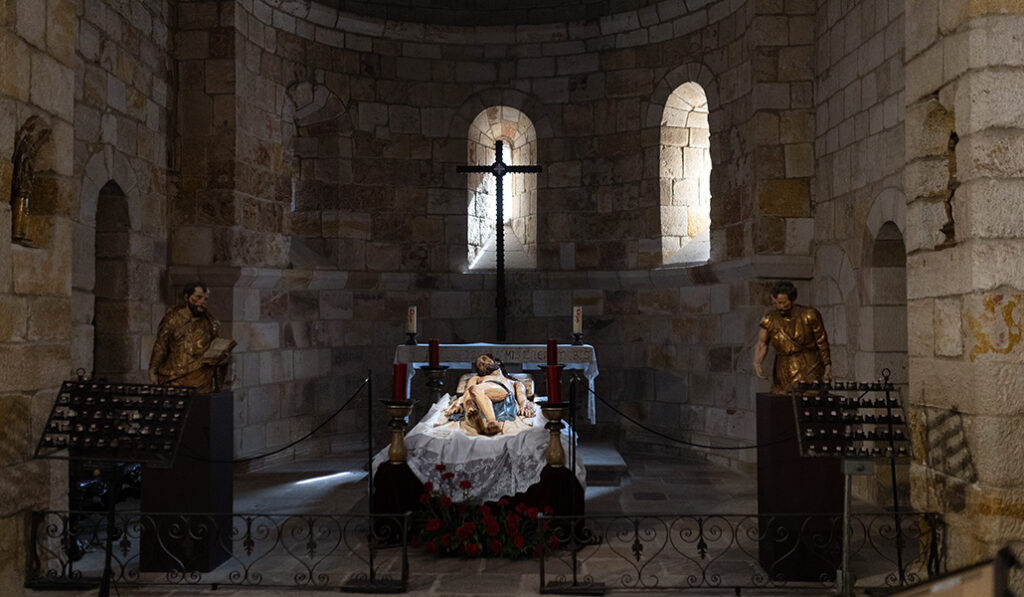 Zamora Santa Maria Nueva Crsito Yacente
